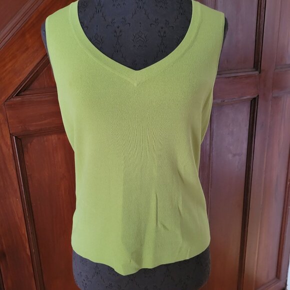 Talbots Lime Green Sleeveless V-Neck Knit Tank Top Rayon/Nylon Blend Womens M - Picture 1 of 7